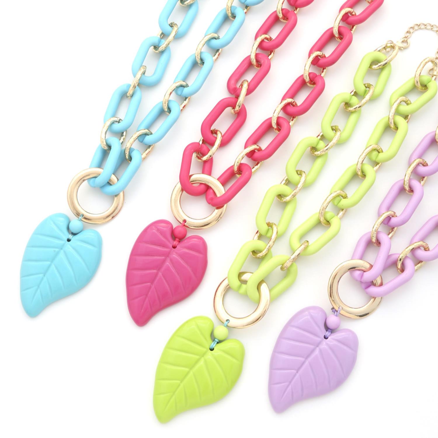 Chunky Color Acrylic Leaf Pendant Necklace Naughty Smile Fashion