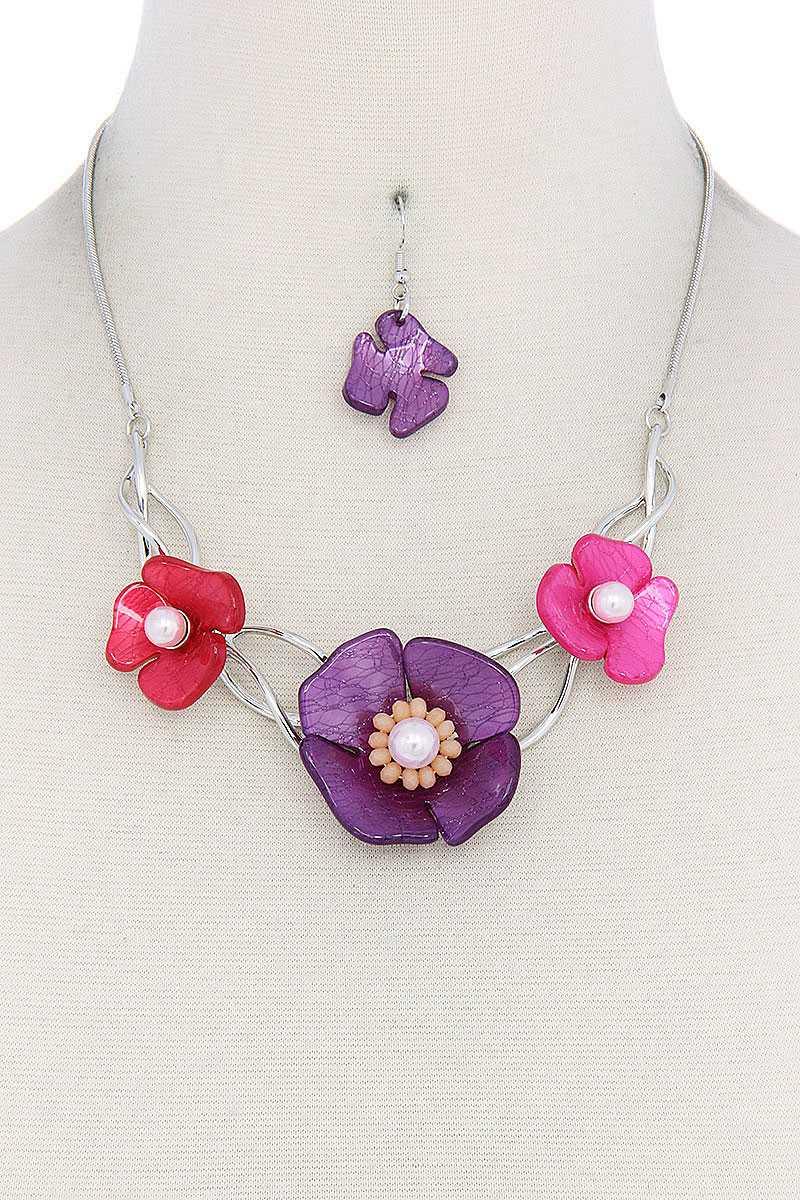 Floral Necklace Naughty Smile Fashion